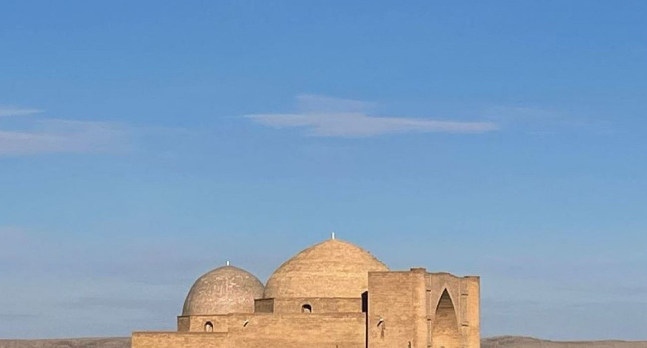 Уитни Стивенс порно Ол өзінің шәуетінің суретін күйеуімен бөлісті.