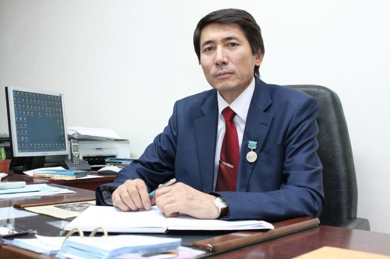 Тәлімгер ұстаз, білікті басшы еді...