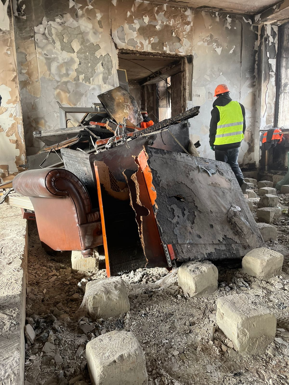 Күрделі жөндеуді қажет етеді