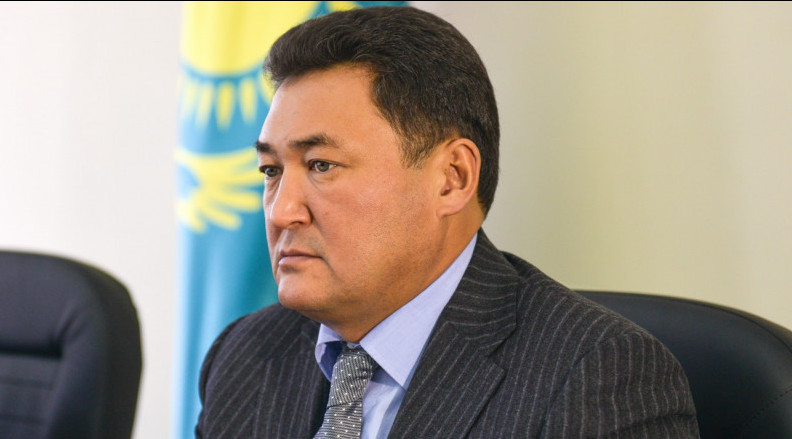 Павлодар облысының экс-әкімі жол апатына ұшырады