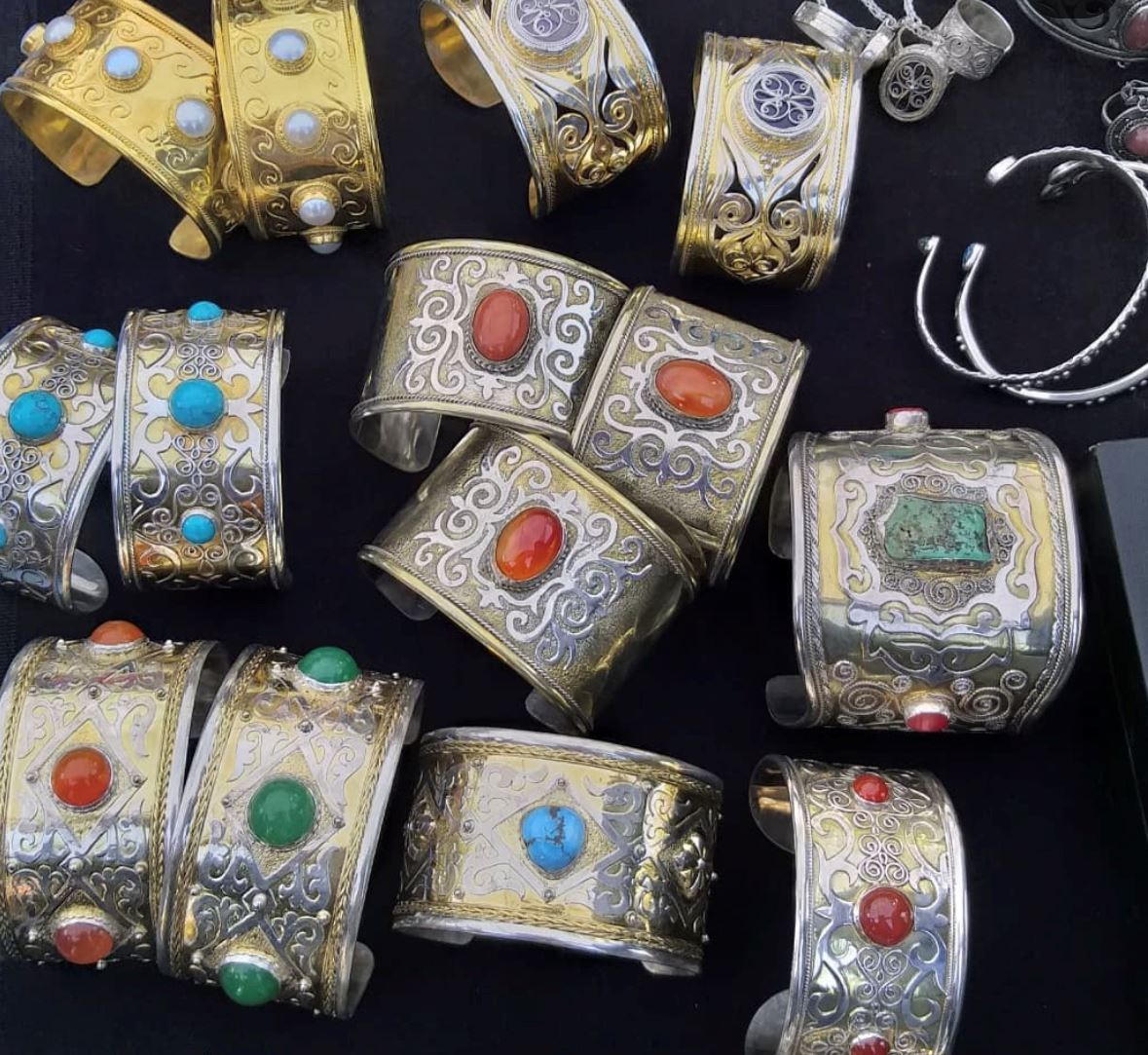 Жібек жолындағы жақұттар