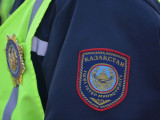 Полиция жол бойына ақша шашқан жүргізушіні іздестіріп жатыр