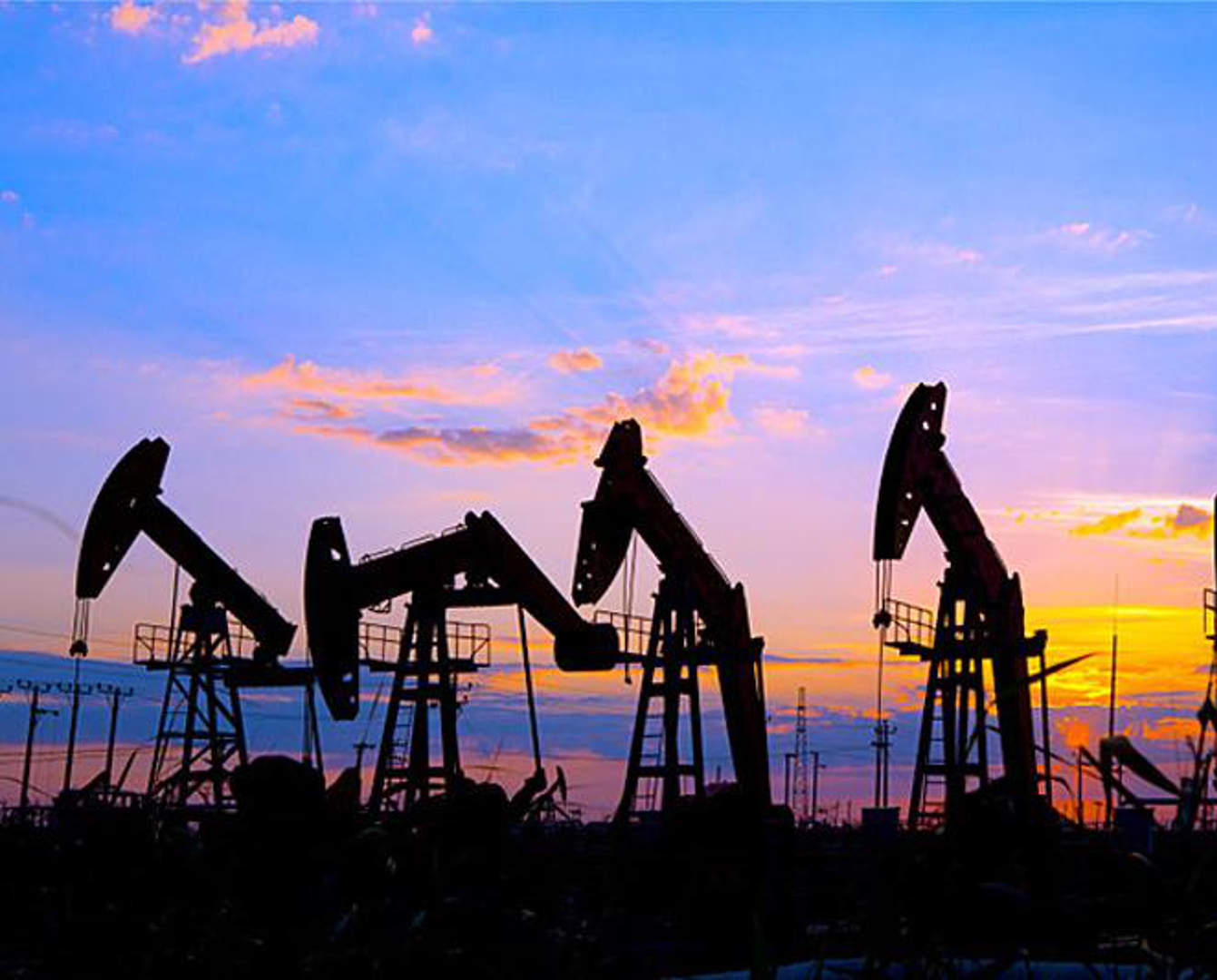 Мұнай мен. Добыча нефти в ОАЭ. Промышленность ОАЭ. Сырьевой сектор. Нефтегазовый сектор.