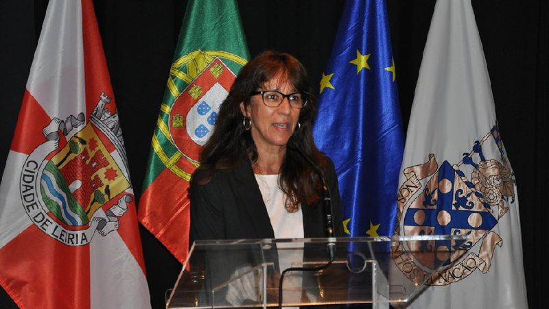Португалияда Қорғаныс министрі қызметіне әйел адам тағайындалды