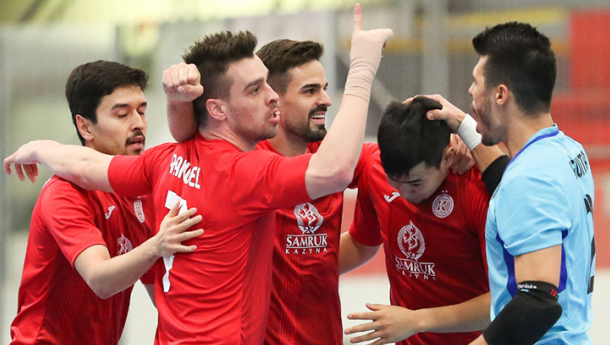 Жиырма дүркін чемпион