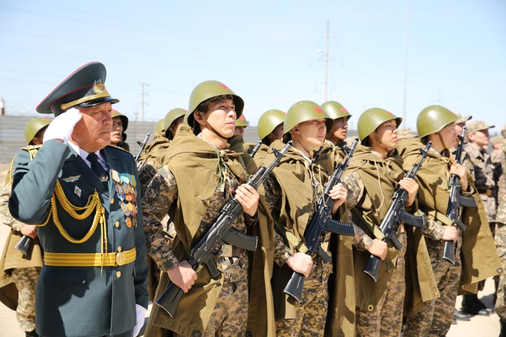 Әскери кафедрадағы салтанатты жиын