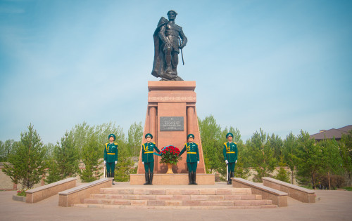 Сенат Спикері Жеңіс күніне арналған іс-шараға қатысты