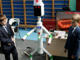 Қарағандылық оқушылар мейірбике-робот пен пилотсыз автомобиль құрастырды