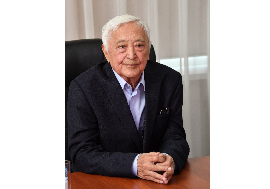 Есіңде болар әр күнің