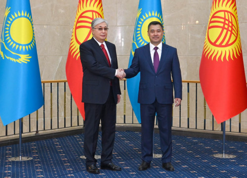 Мемлекет басшысы Қырғызстан Президентімен кездесті