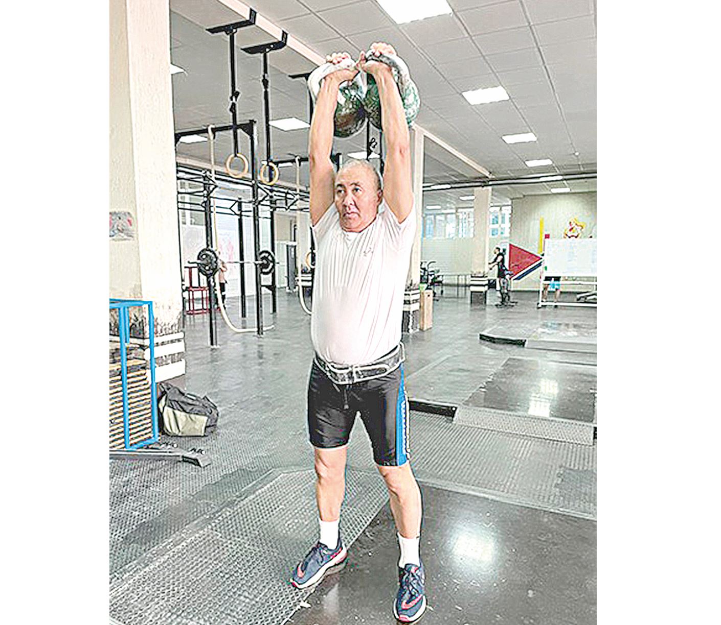 56 жастағы студент