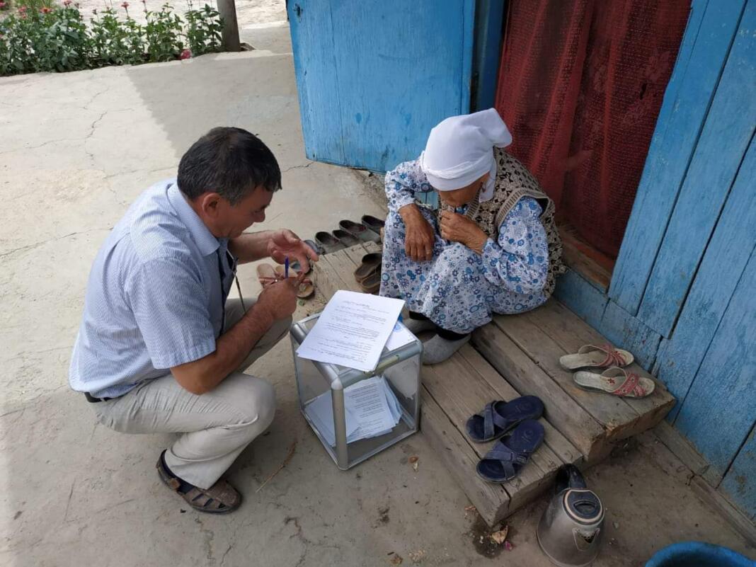 Мыңнан астам адам үйде дауыс берген