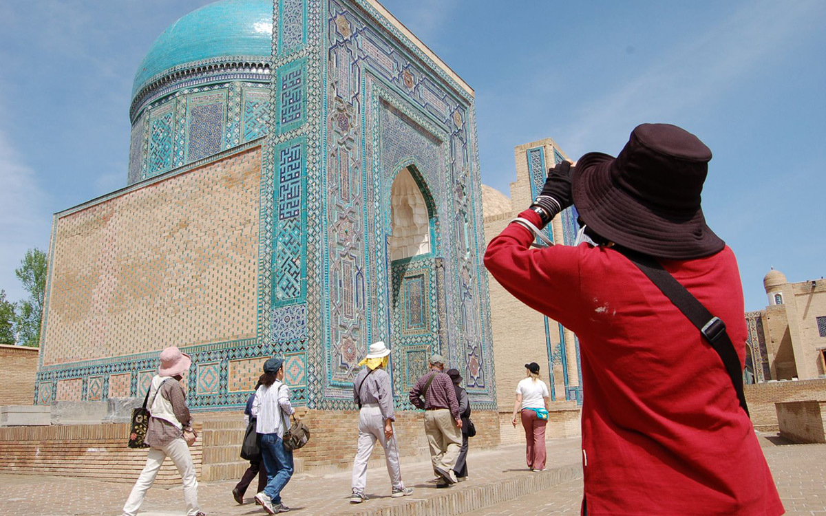 Өзбекстан билігі елге кіру ережелерін жеңілдетті