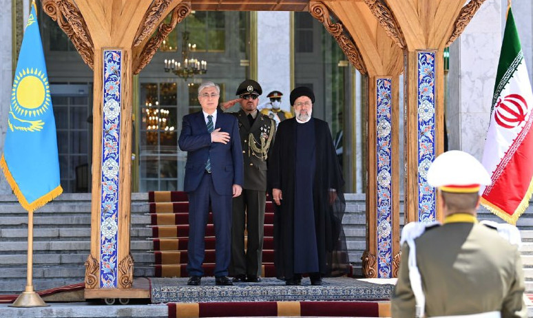 Иран Президенті Қасым-Жомарт Тоқаевты ресми қарсы алды