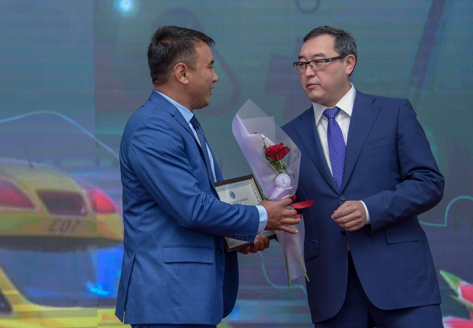 Үздік мамандар марапатталды