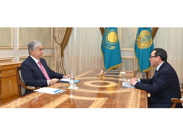 Мемлекет басшысы Алматы облысының әкімін қабылдады