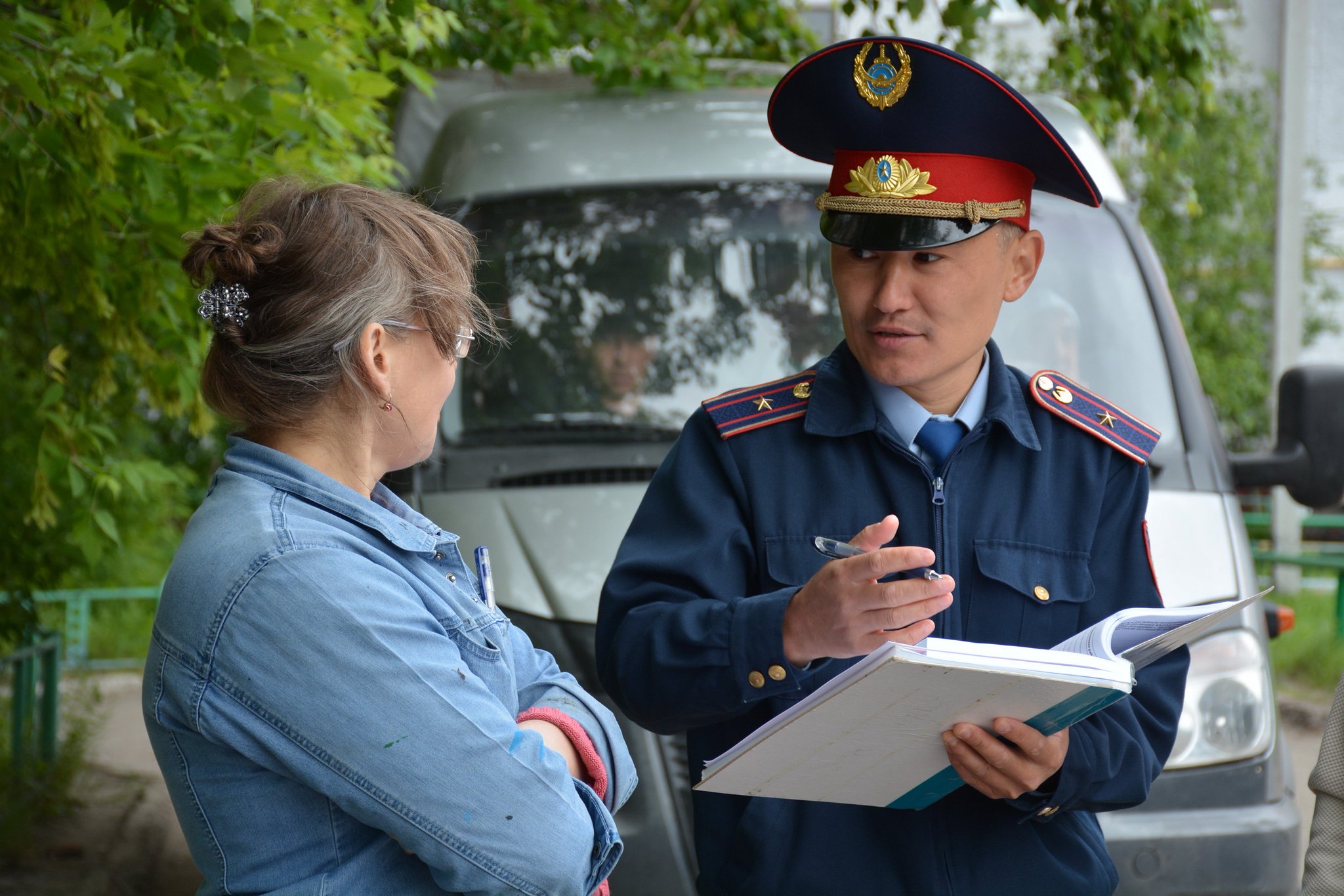 Право пд. Полиция Казахстана. Сотрудник полиции Казахстана. Участковый инспектор полиции. Участковый Казахстан полиция.