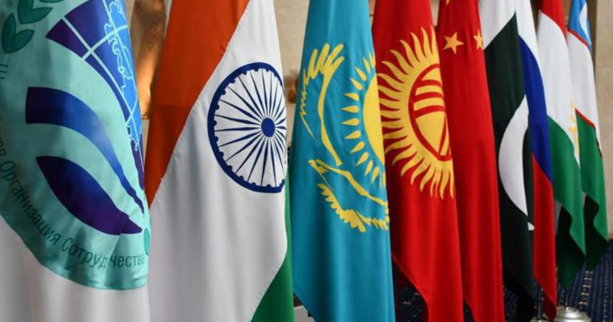 Балапан жаттығу залында жыныстық қатынасқа түсемін деп алданып қалды (ресейлік порно пикап) Балапан жаттығу залында жыныстық қатынасқа түсемін деп алданып қалды (ресейлік порно пикап)