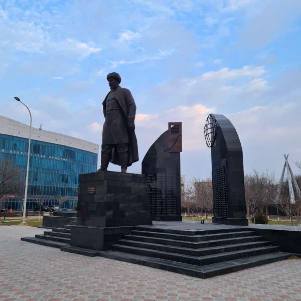 Елі үшін туған есіл ер