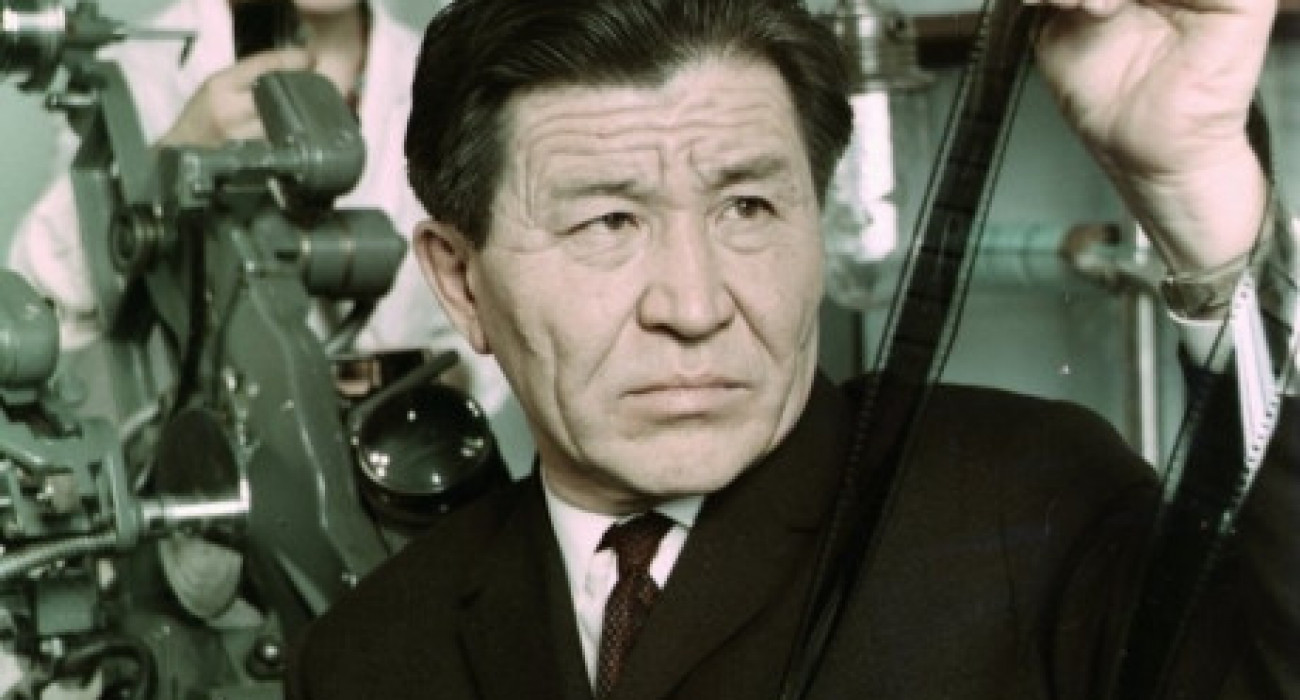 Жас қызы мен әкесі порно