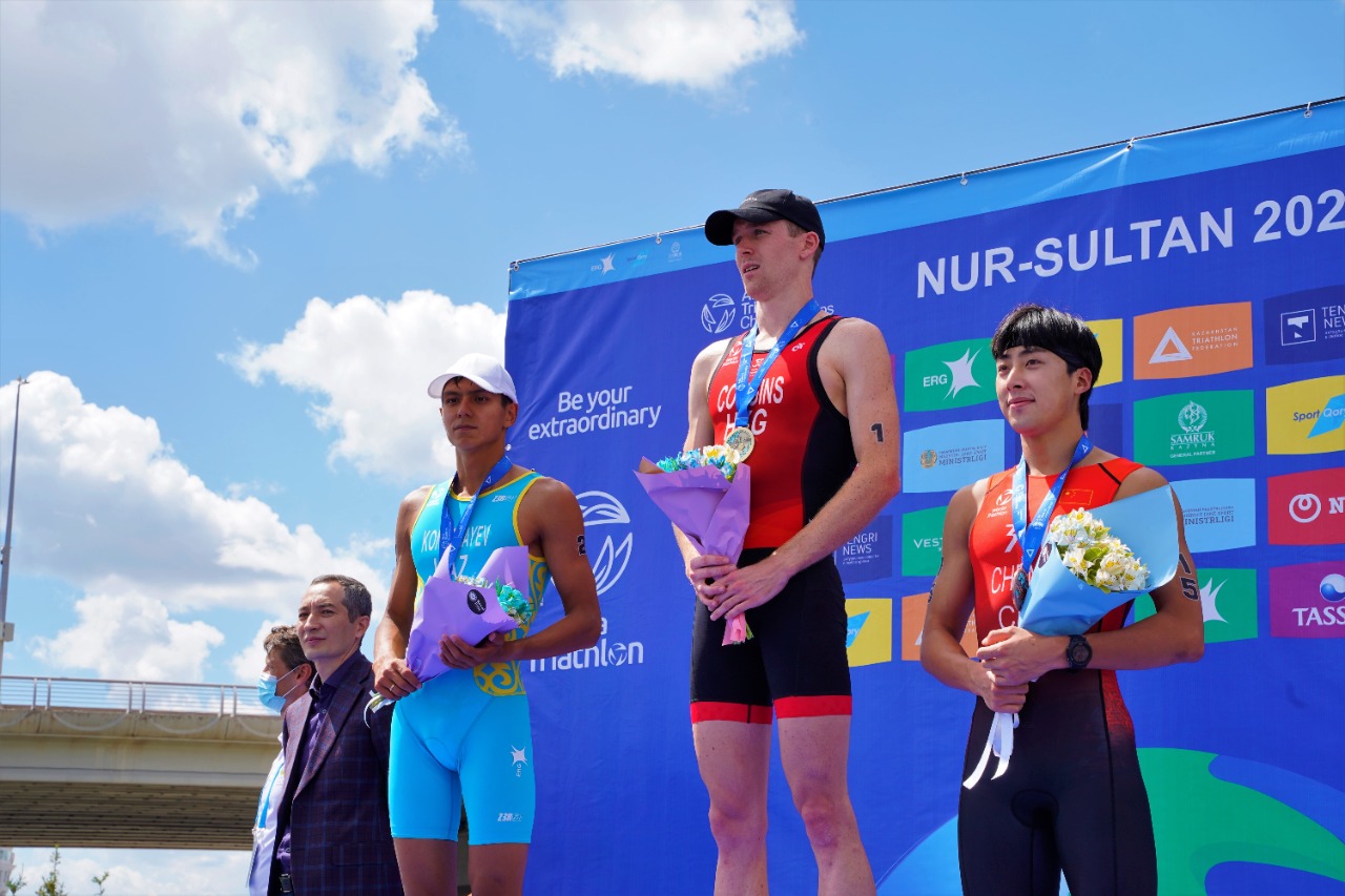 Елордада екі жүлде бұйырды