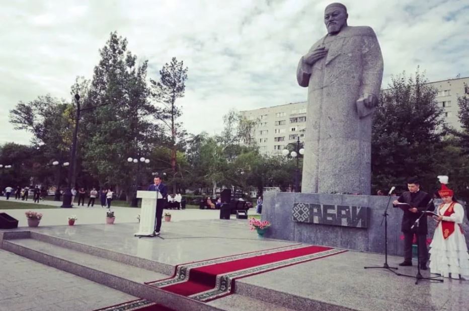 Абай оқулары: Хакім мұрасының жас зерттеушілері