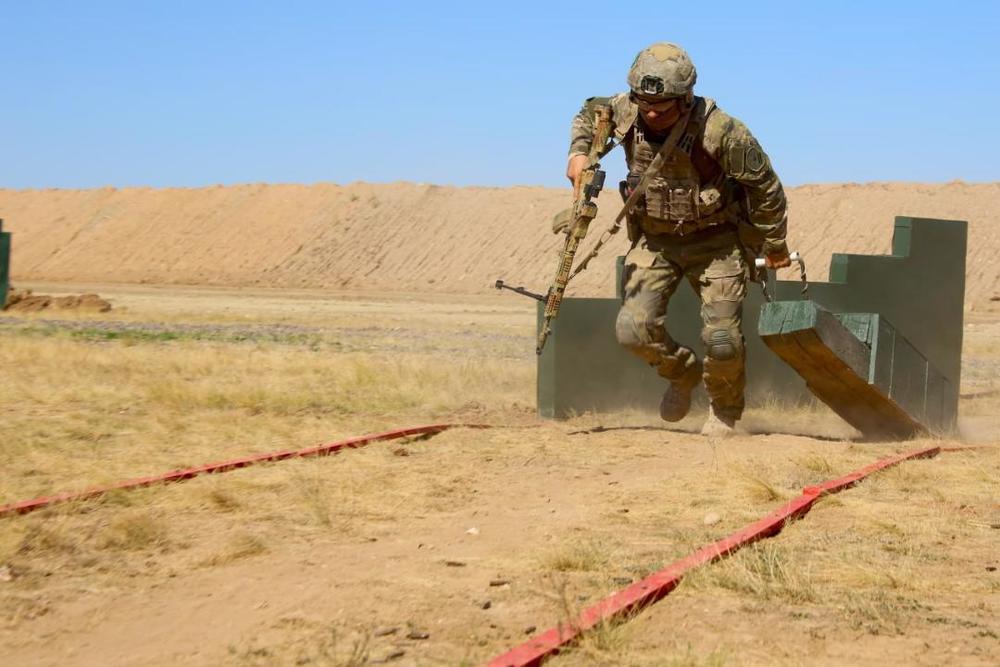 Әскери ойындардағы алғашқы жеңістер