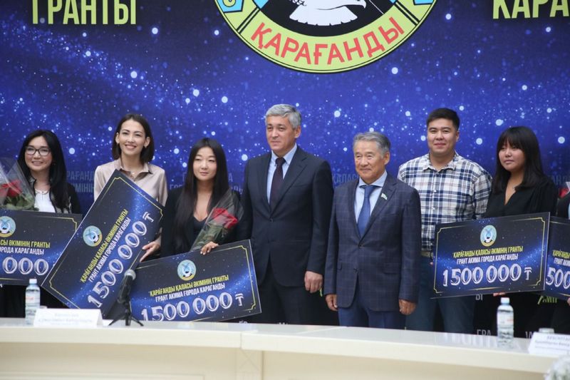 Қолдау деп осыны айт: Жас кәсіпкерлер 1,5 млн теңгенің грантына ие болды