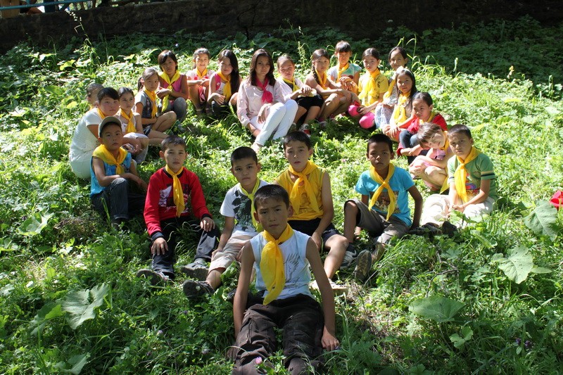 Орыс порно топтық секс ммф Қыздар мен кискалар