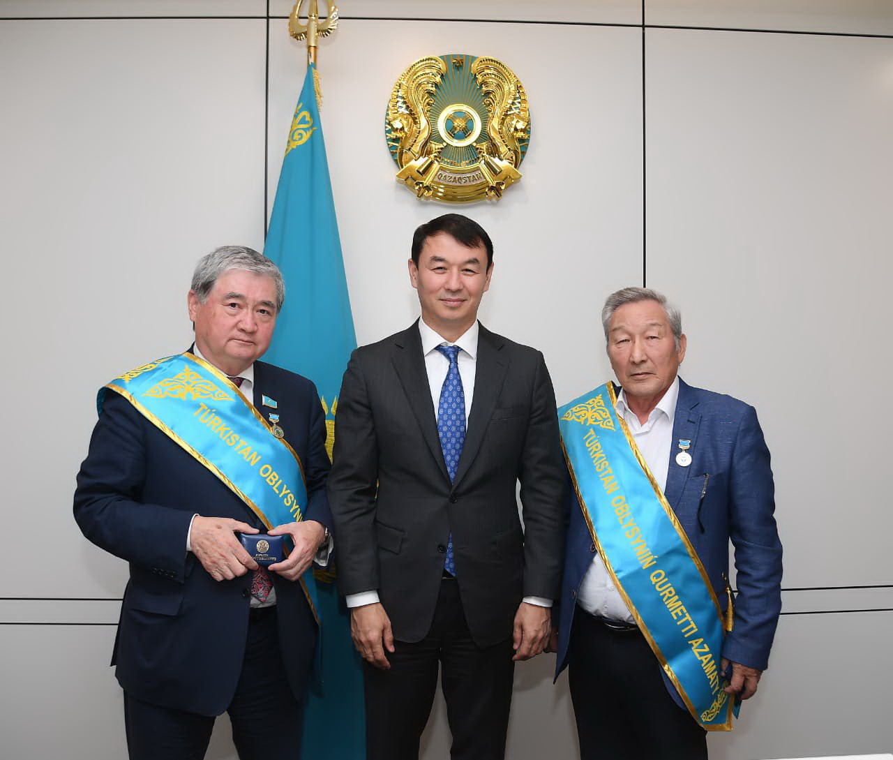 Қос қайраткерге құрмет көрсетілді