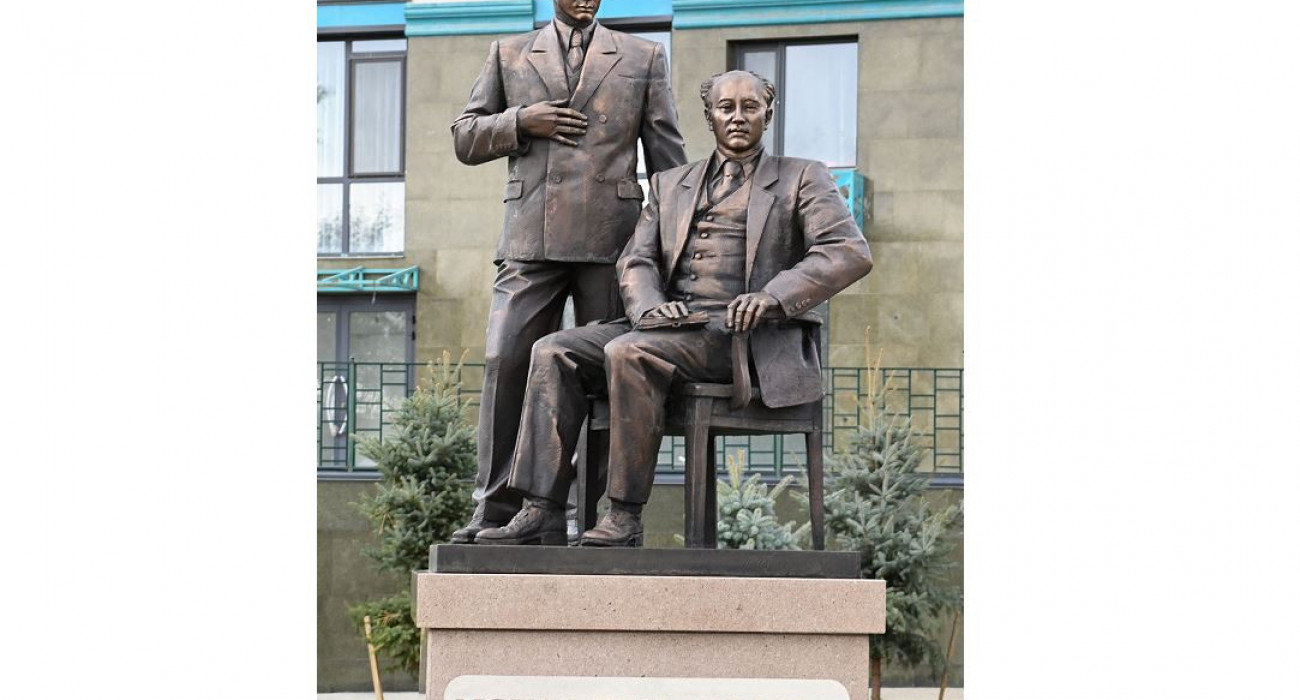 Лесбияндық секс туралы бейнені қараңыз.