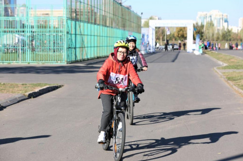 Астанада өткен «OTBASY DUATLON 2022» жарысына жүзден астам отбасы қатысты