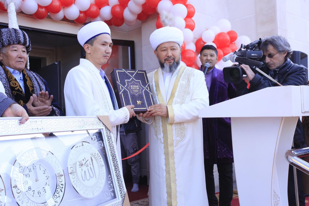 Көктал – мешітімен мәртебелі