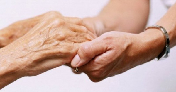 Әлеуметтік қызметкерлерді құттықтады