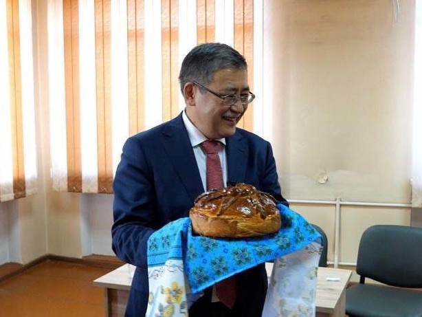 Білімге алыпсатарлық жат