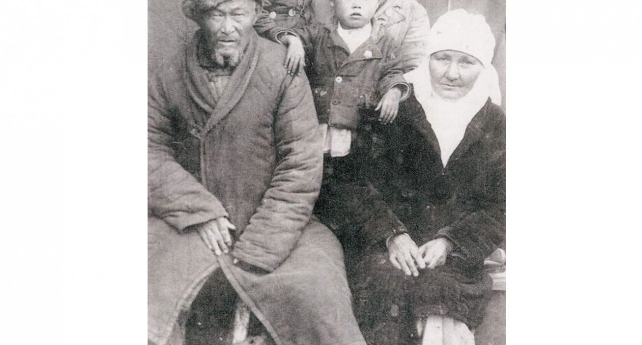 Баспен анальды жұлдыру Сексуалдық порно орыс лото