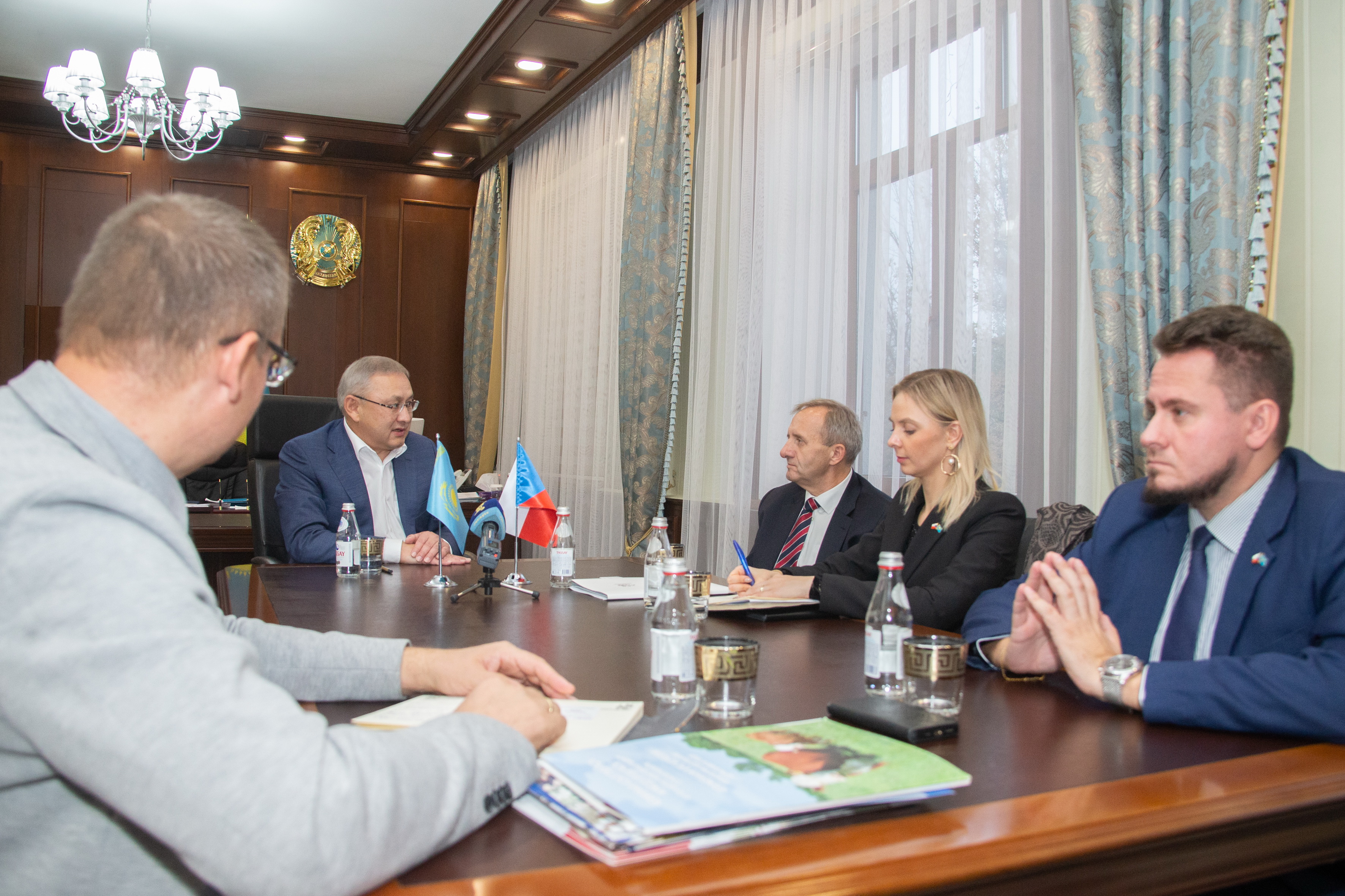 Ынтымақтастық нығая түспек