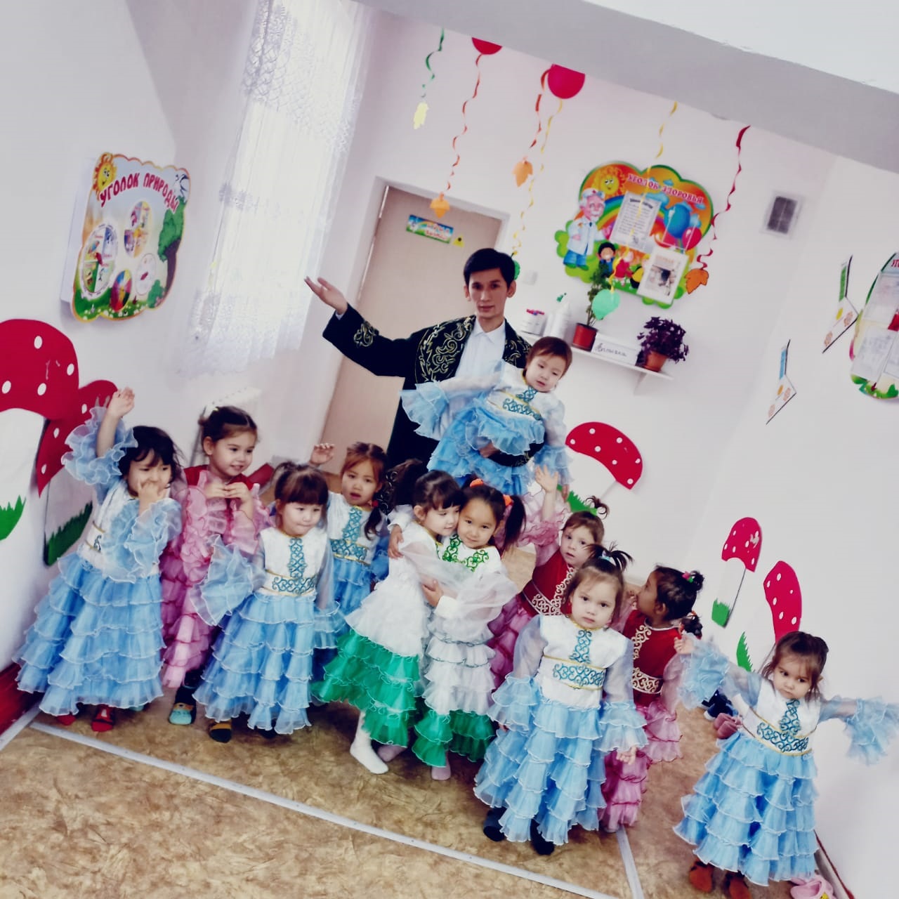 Балабақшадағы тәрбиеші ағай