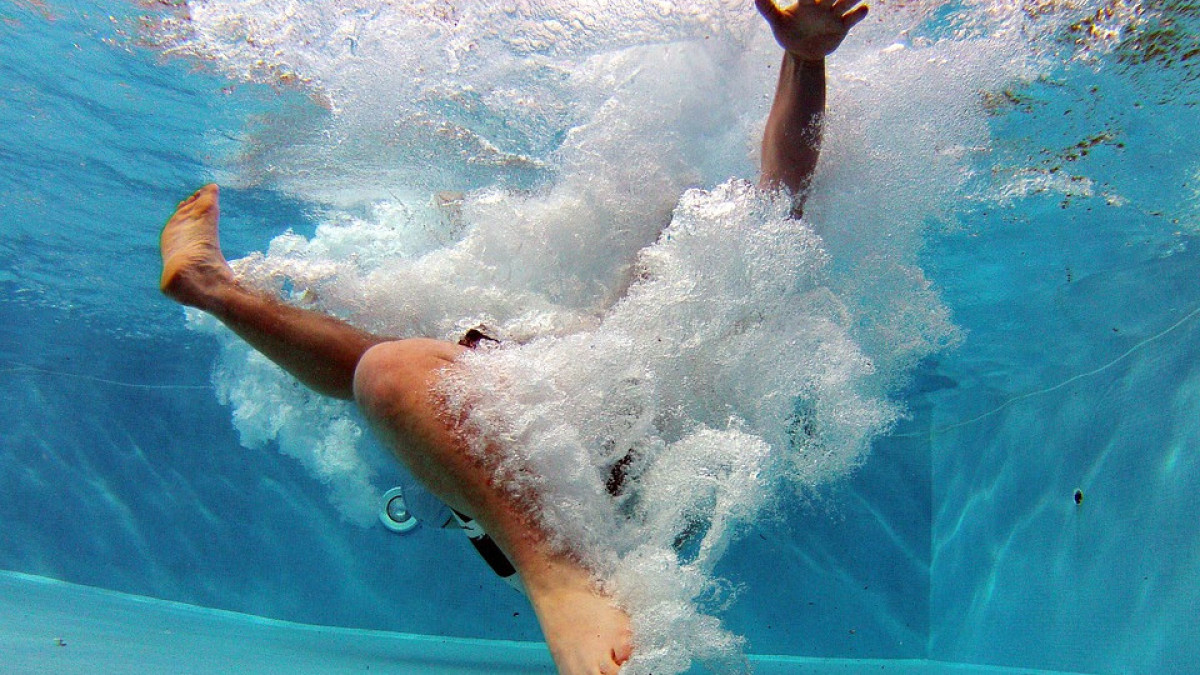 Байқоңыр қаласындағы бассейнде 9 жасар бала көз жұмды