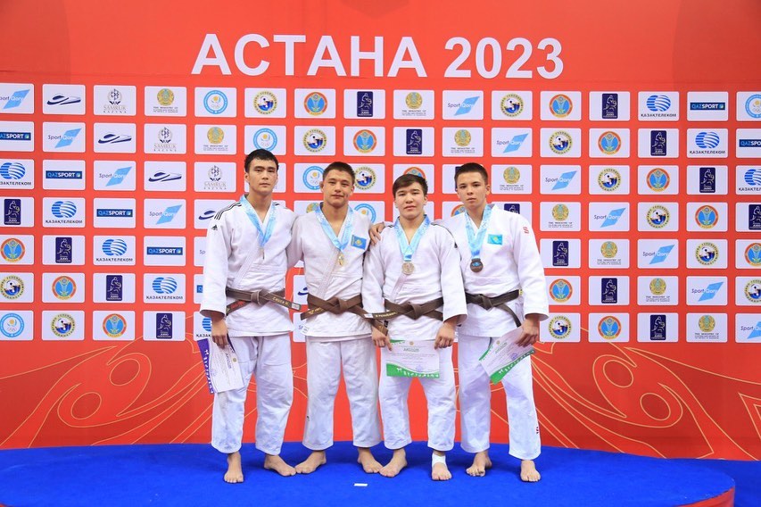 Татами үстіндегі тартыс