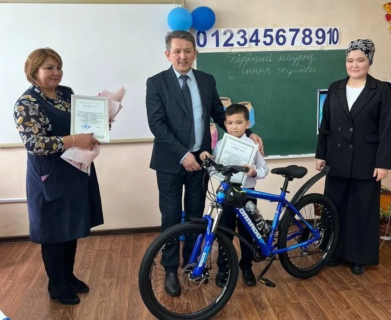 Батыл бала қарындасын өрттен құтқарды