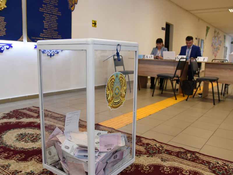 Ел ертеңіне сенімді