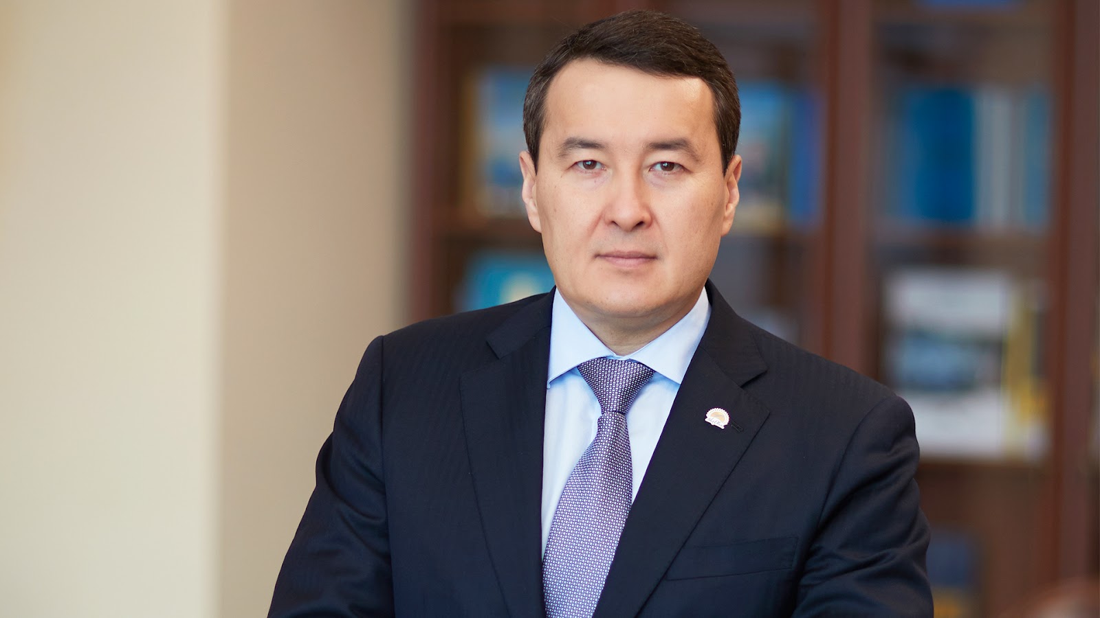 Әлихан Смайылов Премьер-министр лауазымында қалды