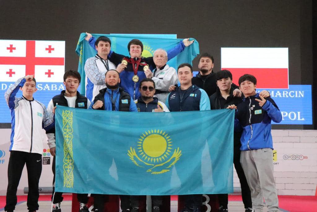 Қазақстандық зілтеміршілер әлем чемпионатында 10 медаль жеңіп алды