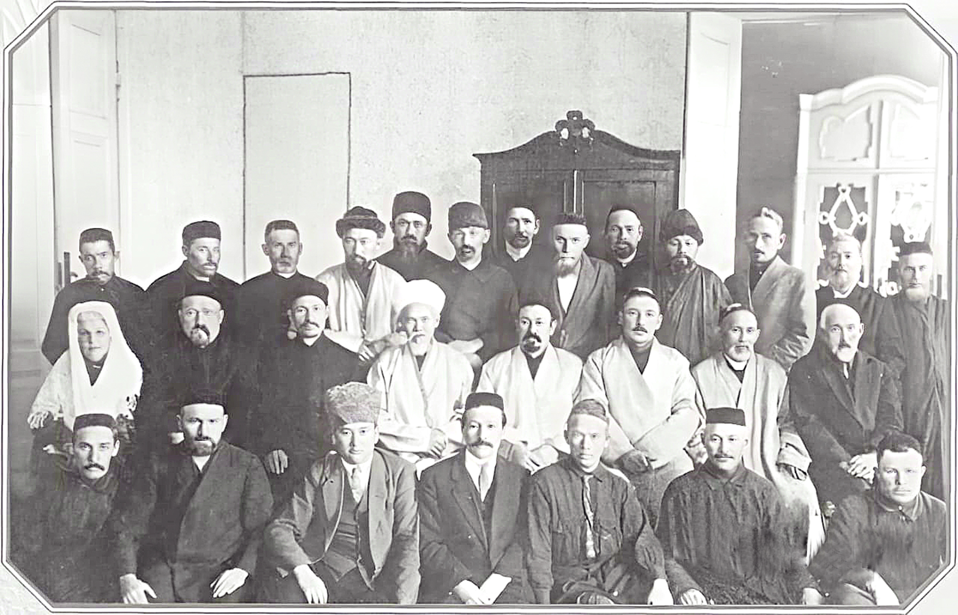 Хазіреттерге төнген қара бұлт