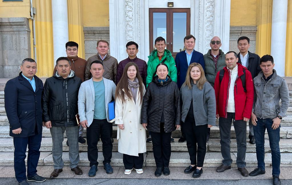 Ғылымға серпін беретін – жастар