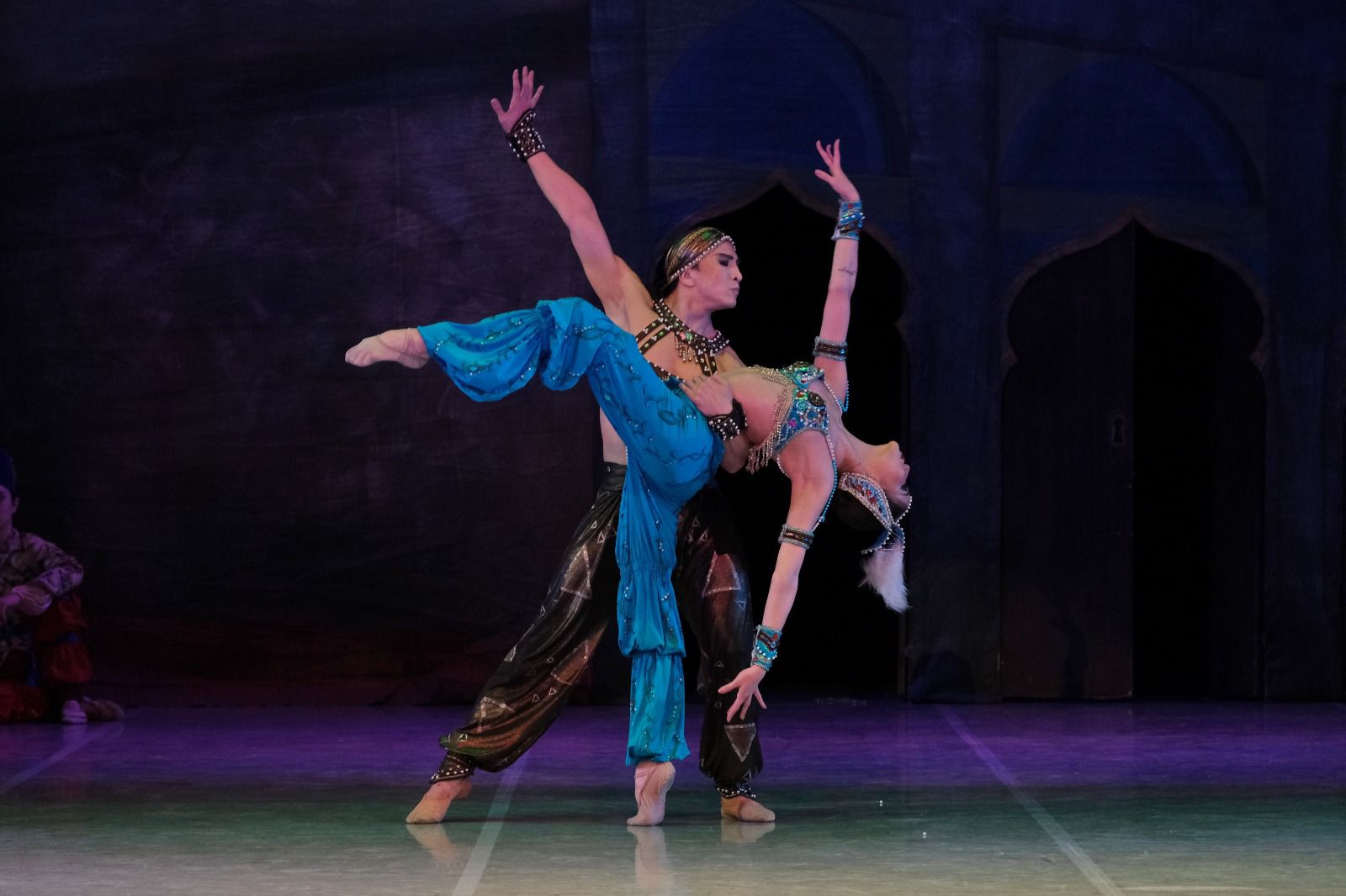 Абай атындағы қазақ ұлттық опера және балет театры Астанаға келеді