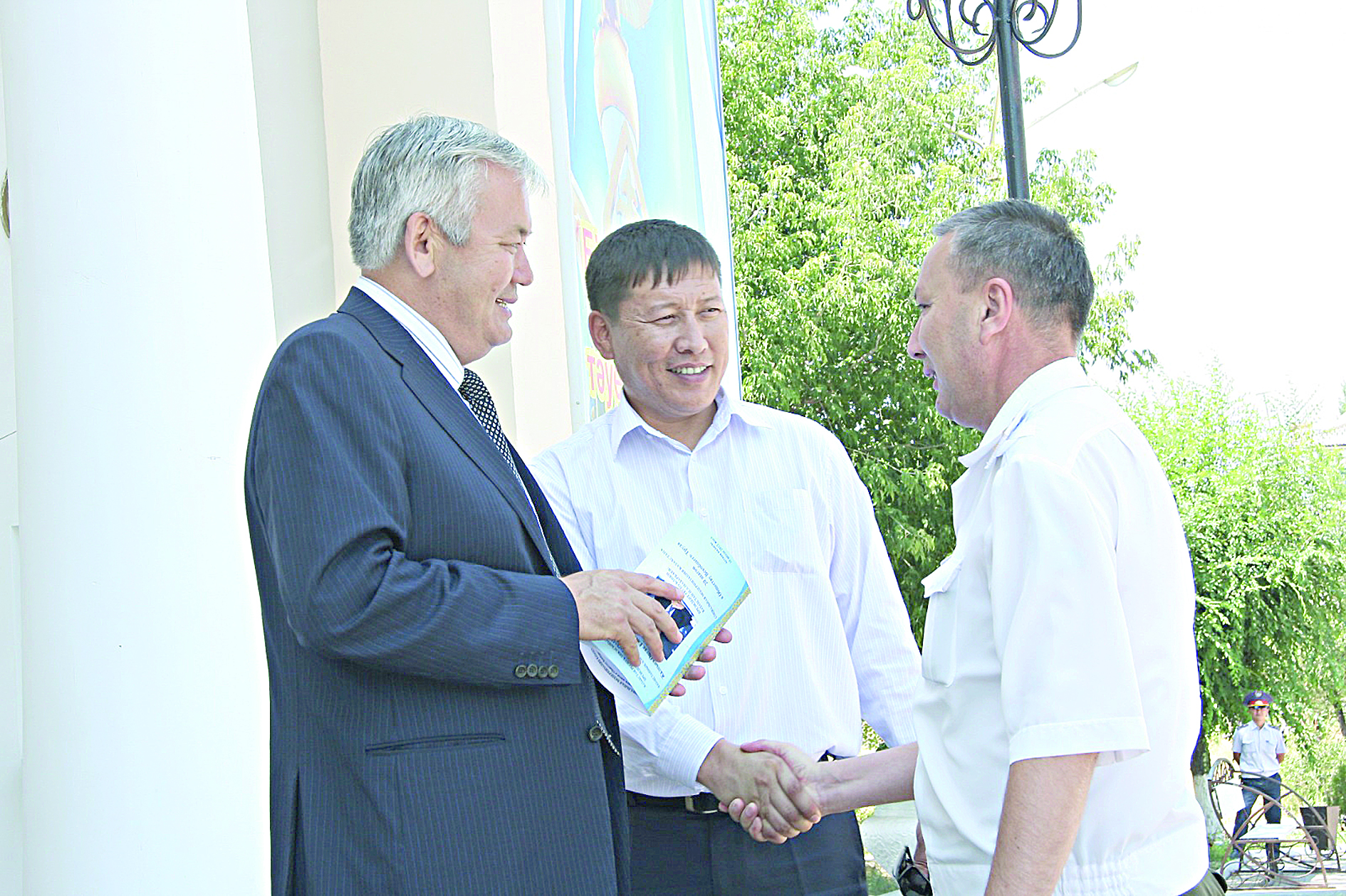 Абыройдың жолы жауапты