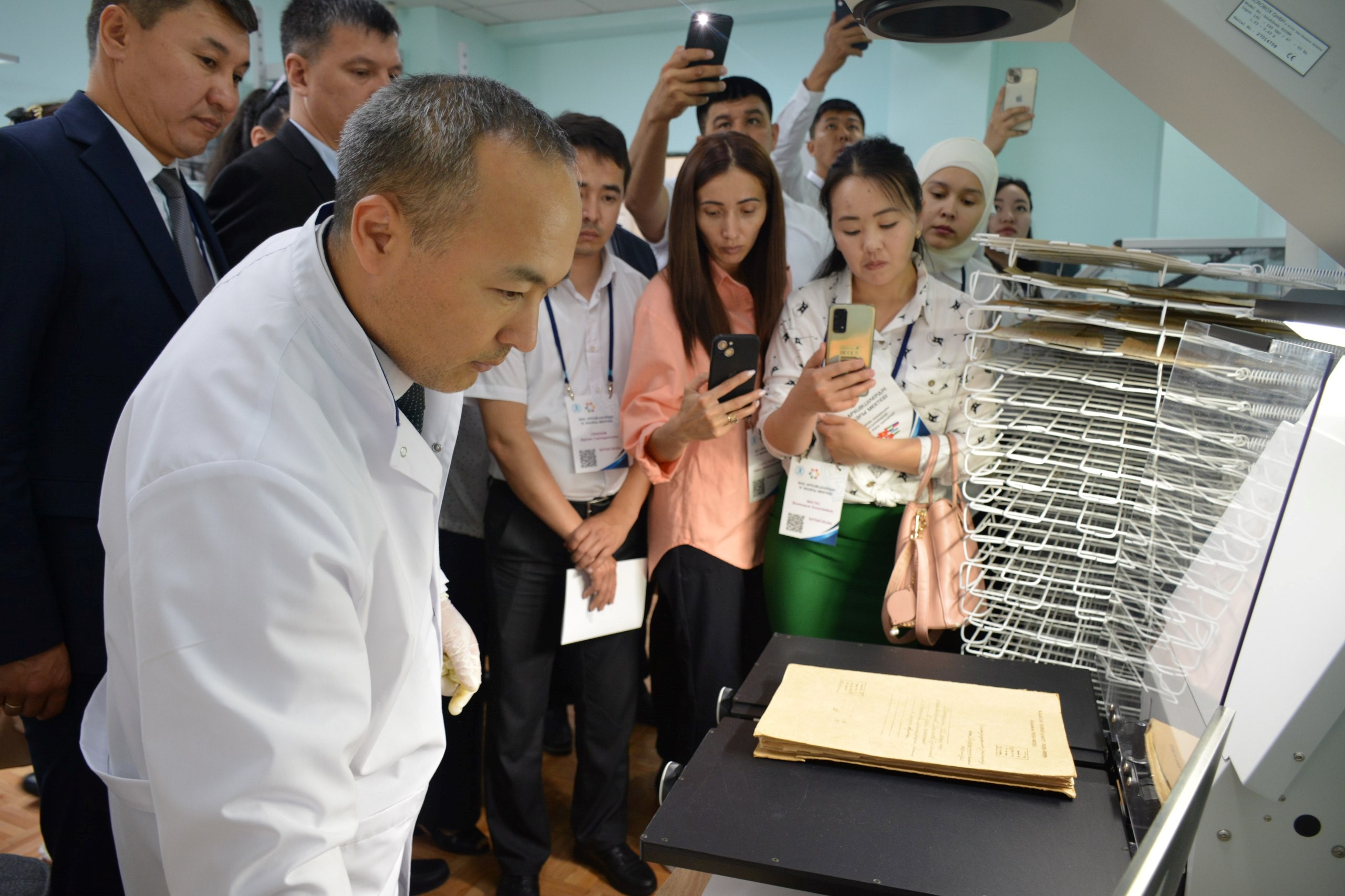 Архив ісінің озық әдістерін игереді