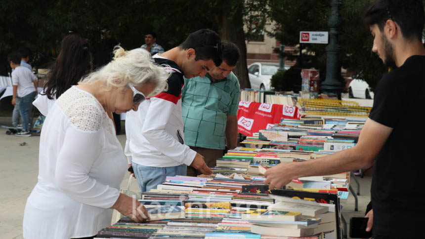 Бакудегі қазақ әдебиеті кеші